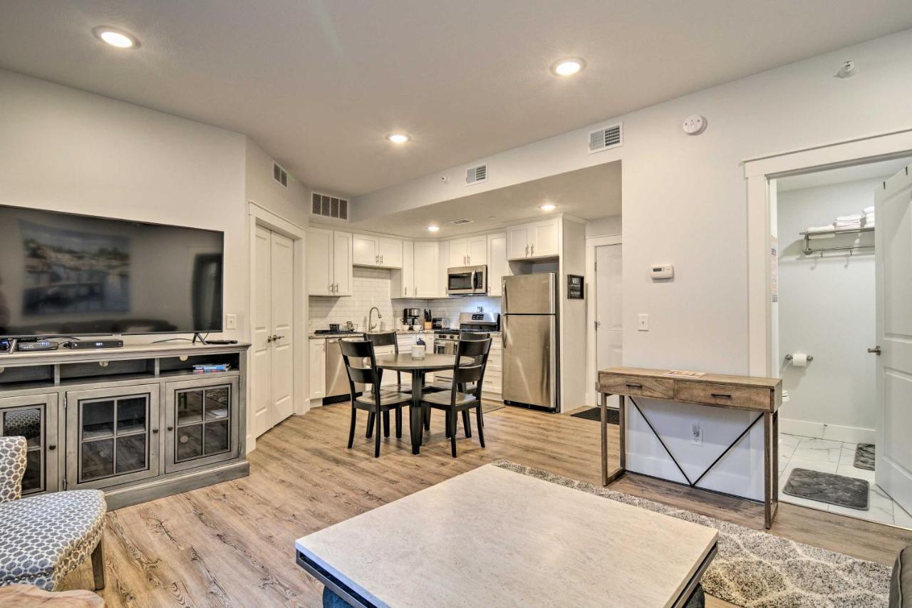 Modern Traverse City Condo About 1 Mi To Bay! Zewnętrze zdjęcie